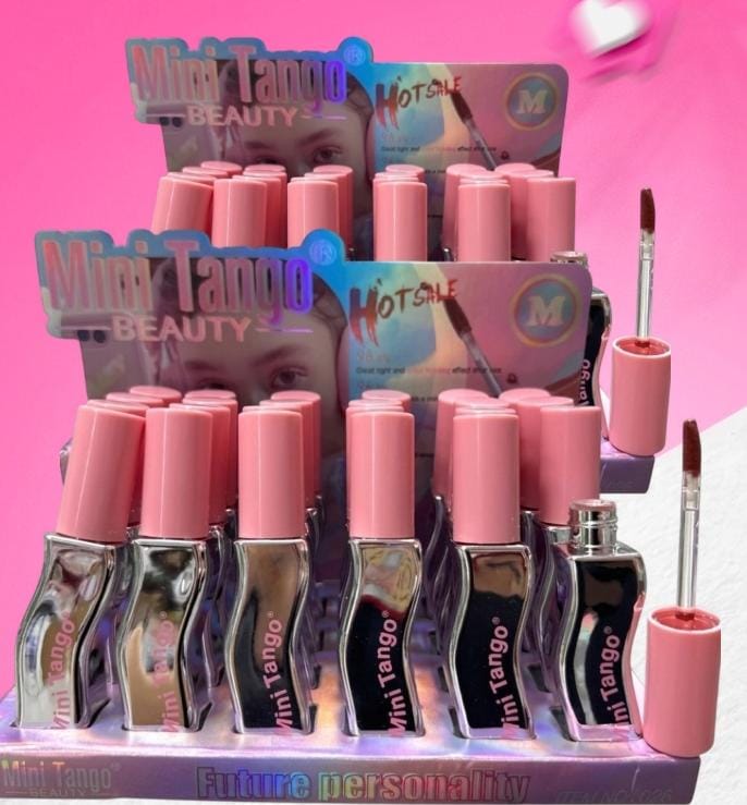 Labial curveado mini tango