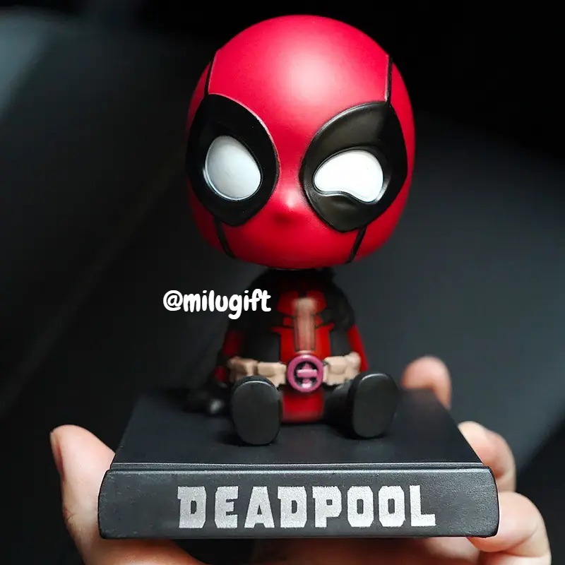 Figura Deadpool para auto